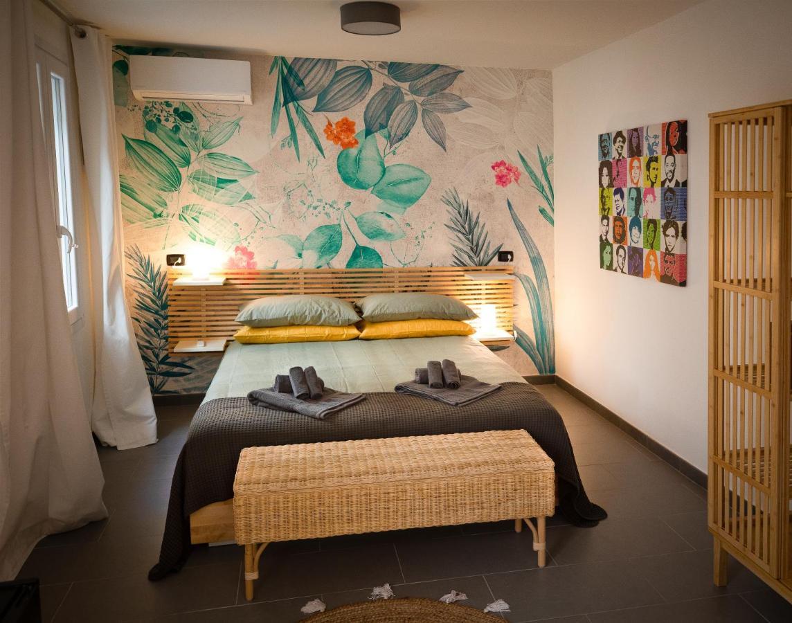 Via Calefati Land Appartement Bari Buitenkant foto